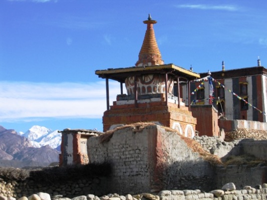 Mustang Tsarang: Chorten devant le monastre de Tsarang